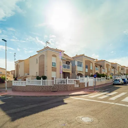 Hébergement de vacances Alegria Id71 *